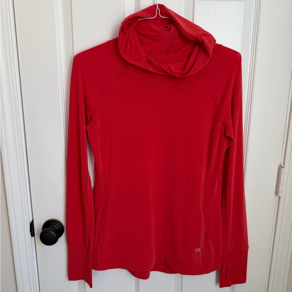 GAP Women's Vibrant Red Athletic Long-sleeve Workout Top